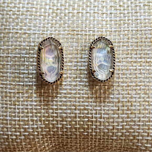 Kendra scott Ellie Gold Stud Earrings in Iridescent Abalone? - Picture 3 of 4